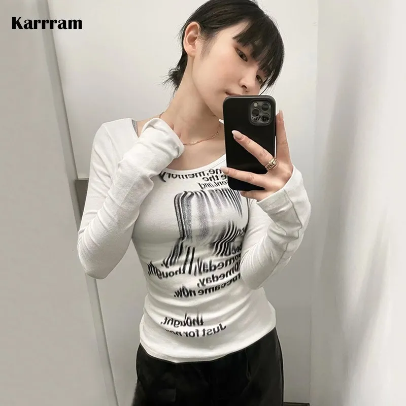 Women's T-Shirt Karrram Grunge Print Long Sleeve T-shirt Korean Fashion Graphic T Shirts Y2k Aesthetics Kpop Tops Sexy Slim Tee Shirt Streetwear 230508