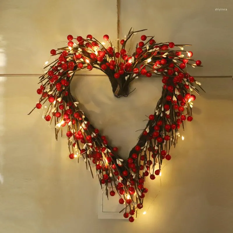 Dekorativa blommor "Artificial Berry Wreath: Red Heart-Shaped Valentine's Day and Christmas Wreath Decoration with Weaved American