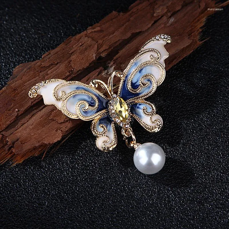 Broscher mode emaljfjärilspärlhänge brosch insekt bröllopsklänning dekorationer bankett party smycken smycken