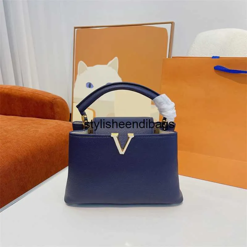 stylisheendibags Totes Womens Designers Totes Capucines BB Luxurys Fashion Blue CrossBody Clutch Classic Letters Golden Zipper Hasp Shoulder Bags