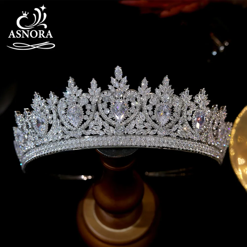 웨딩 헤어 보석 Asnora 럭셔리 CZ Tiaras 빈티지 Crystal Diadem Party Party Love Crown for Women Bridal Accessories 230508