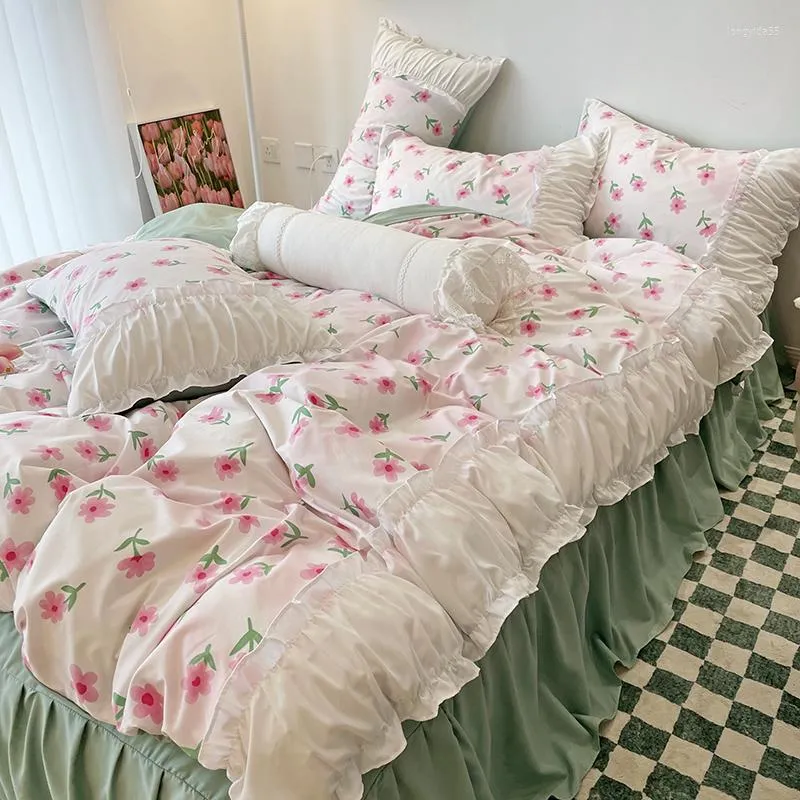 مجموعات الفراش Ins Blogger Bed Linen Clovet Lace Cover Set Quilt Sheet Girls Kids Comforter