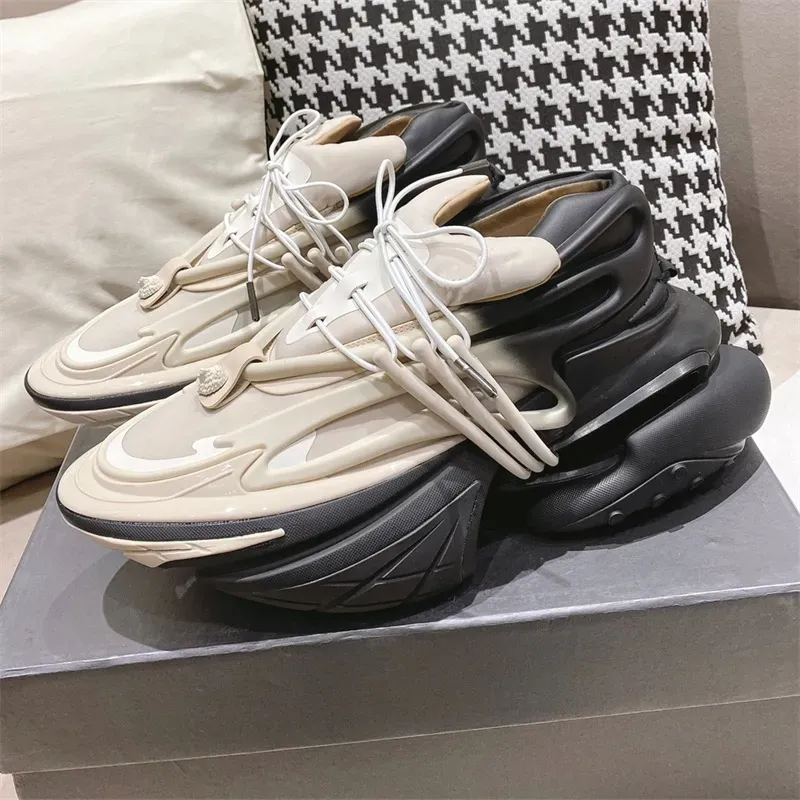 Adidas yeezy sharks online
