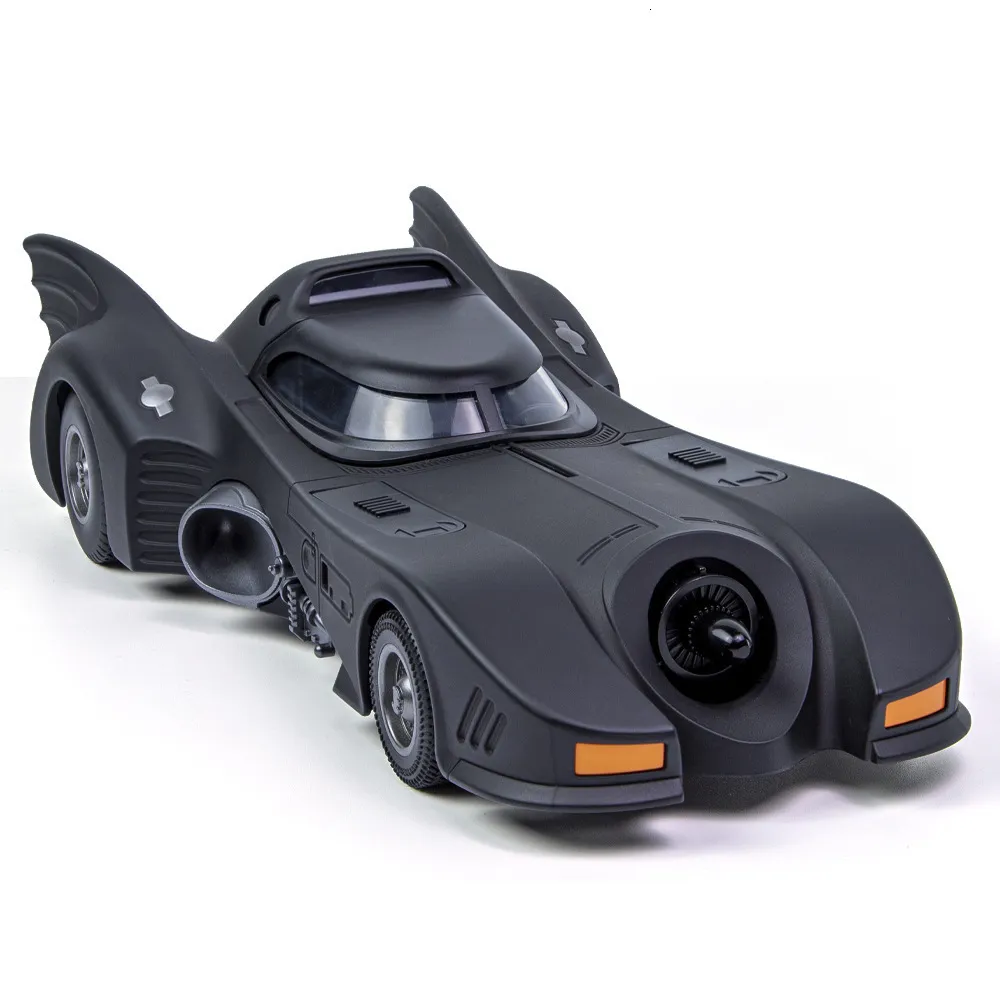 Diecast Model 1 18 Diecast Toy Vehicle Simulation 1989 Batmobil Alloy Car Model Sound And Light Metal Pull Back Toys Kids Boys Gift 230509