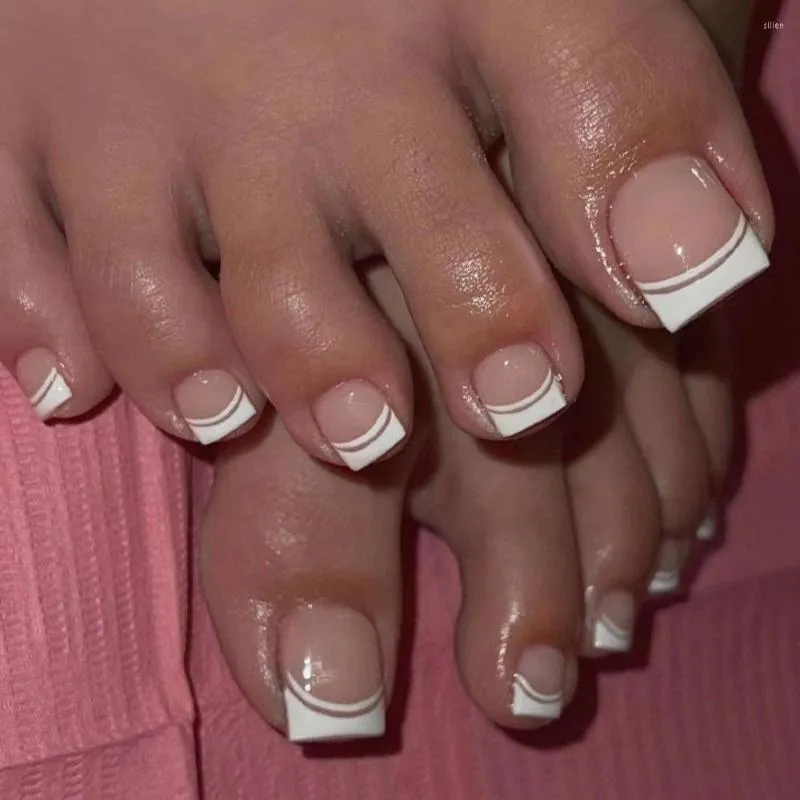 Falska naglar 24st för kvinnor fotspetsar tå korta falska tånaglar vit kant full täcke franska