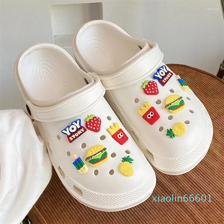 Tofflor 2023 Fries Burger Decal Kvinnors tjocka-solade hål DIY-skor Summer Högkärna för kvinnor Beach Sandals