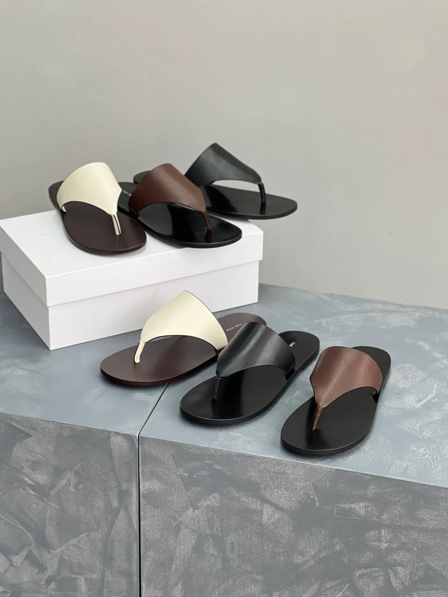 Luxurious Leather Thong Sandals: Genuine Comfort and Style from
