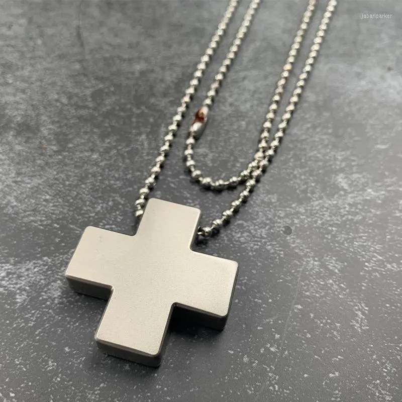 Pendentif Colliers Anime EVA Katsushika Misato Alliage Croix Collier pour femmes Cosplay Mode Perle Chaîne Charme Amulette