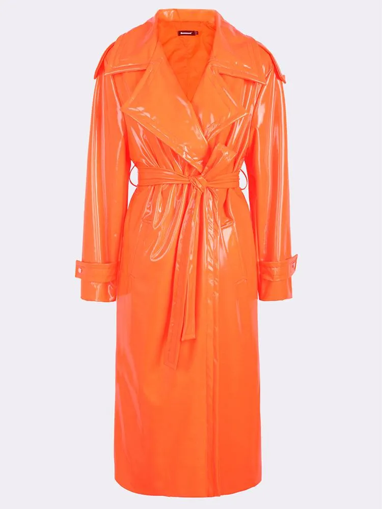 Päls Nerazzurri Autumn Long Loose White Orange Shiny Reflective Patent Leather Trench Coat for Women Sashes Single Breasted Fashion