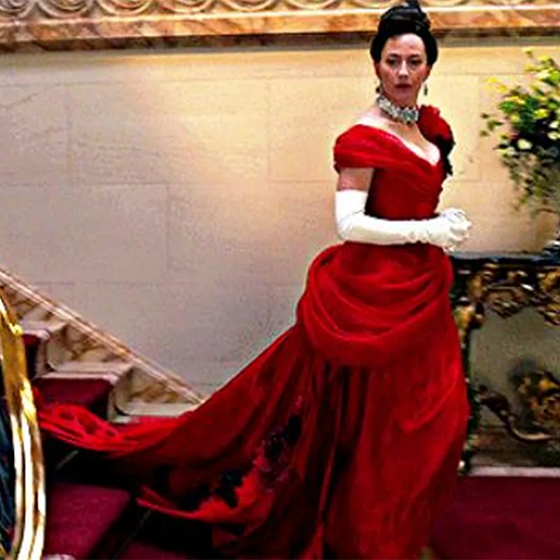 Elegant Red Formal Evening Dresses Ruched Hand Made Flowers Appliques Off Shoulder Long Satin Prom Dress For Women 2023 Vintage Celebrity Party Gowns