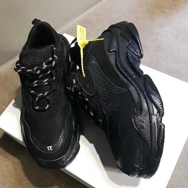 OG Men Triple S Shoes Black 17FW Sneakers For Women Morfar Trainer Vintage Dad Shoes Men's Women Green Ceahp Sports Shoe Size 36-45 No7 No8