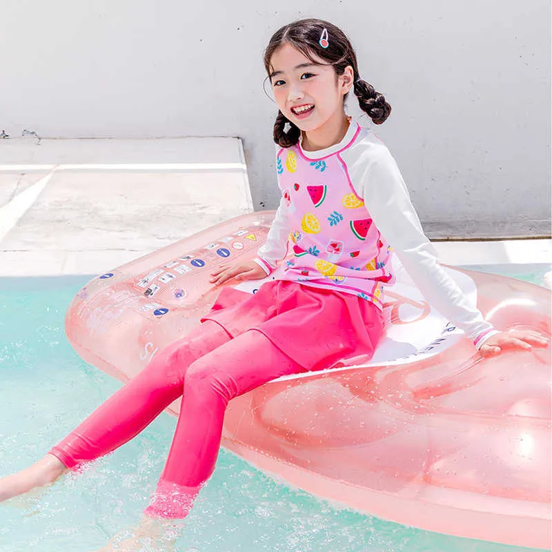 Korean Princess Two Piece Girls Swimsuits With Sun Protection And