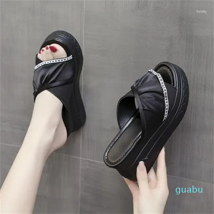 Sapateiros sapatos plataforma de medicina casual slides em uma cunha escorregadores mulheres luxo de luxo puil synthetic fretwork moda feminina