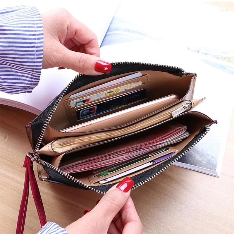 Grande pochette store portefeuille femme