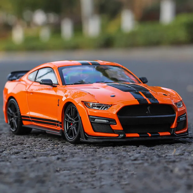 Diecast model Maisto 1 24 Mustang Shelby GT500 Alloy Sport Car Model Diecasts Metal Toy Racing Vecicles Auto Model Collectie Kids Gifts 230509