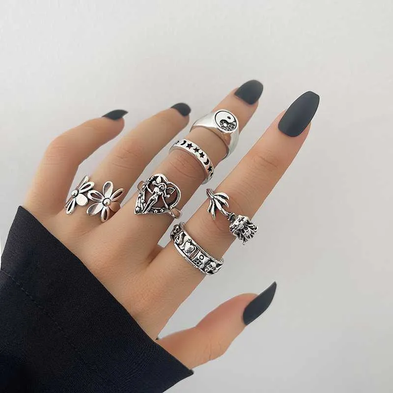 Band Rings Hiphop Vintage Silver Color Angel Wings Finger Rings for Women Punk Heart Butterfly Boho Knuckle Ring Sets Trend Smycken Z0509