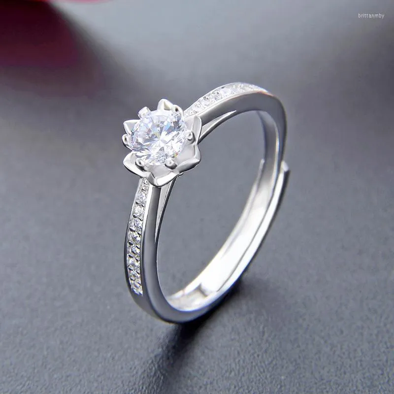 Rings de cluster Lotus com zircão Ajuste estilo anel romântico bom judeu para mulheres em 925 Sterling Silver Super OFERSOS