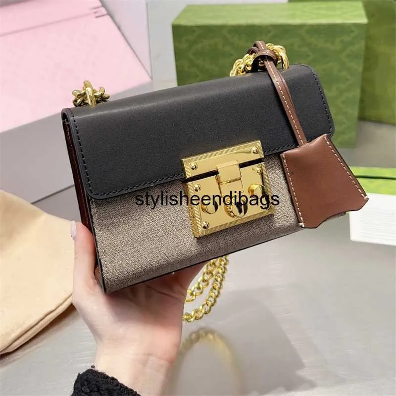 Stylisheendibags Cross Body Padlock Cross Body Fashion Vinatge Full Letters Designers Luxurys Casual Golden Chains Handväskor Purs för kvinnors damer