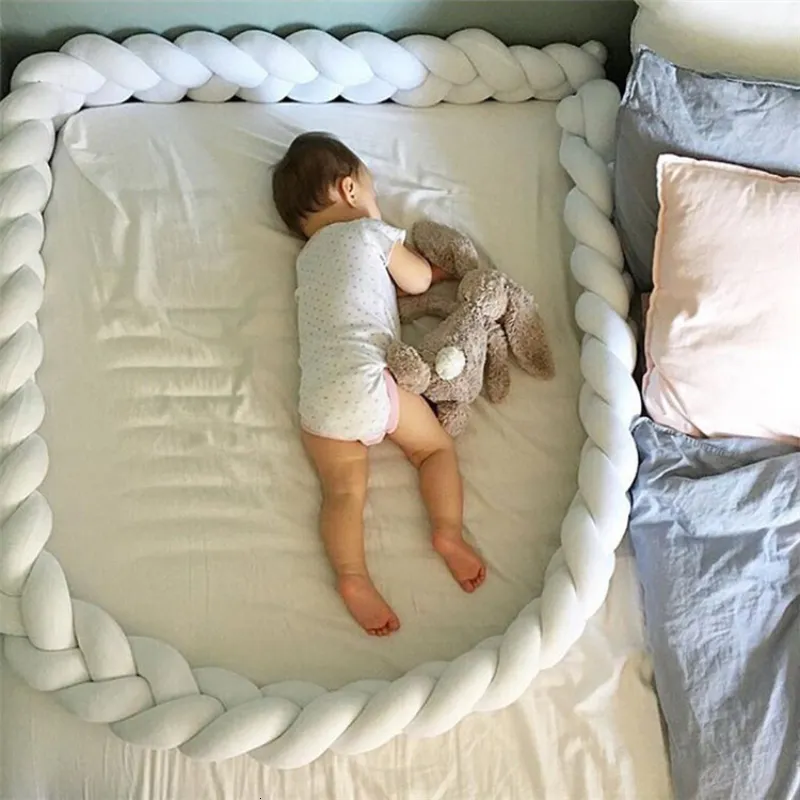 Bedding Sets Circomferência de berço insere a decoração do quarto de crianças nórdicas jogando bola travesseiro de berço longo fritoso torção de torção de cama de cama 230510