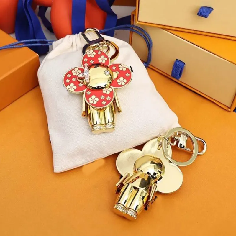 Keychains Lanyards 재미있는 디자인 가방 매력 럭셔리 디자이너 커플 키 체인 새로운 해바라기 키링 펜던트 귀여운 팬더 키 홀더 여성 남성용 패션 액세서리