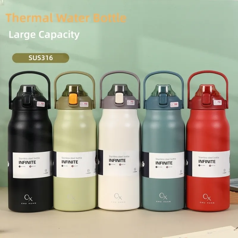 Bottiglie d'acqua termica di grande capacità con cannuccia Thermos in acciaio inossidabile bottiglia fredda e tazza Vacuum Flask Gym 230510