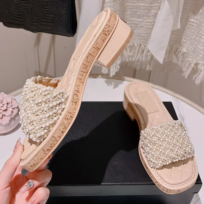 Womens Slippers Slip Son Low Sandals Chunky Heels 3cm Slides With Faux Pearls Ladie Quilted Texture Summer Retro Mules Girls Slingbacks Dress Shoes With Dust Bag