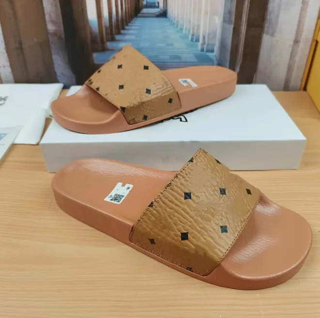 2023 été nouvelles sandales de plage pantoufles imprimées pour hommes et femmes