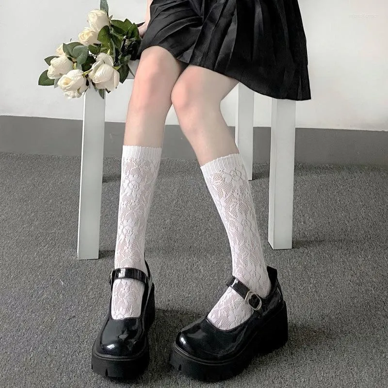 Calcetines de mujer Chica japonesa Campus Style Lolita Medias de flores sexy Kawaii Hollow Lace Printed Becerro