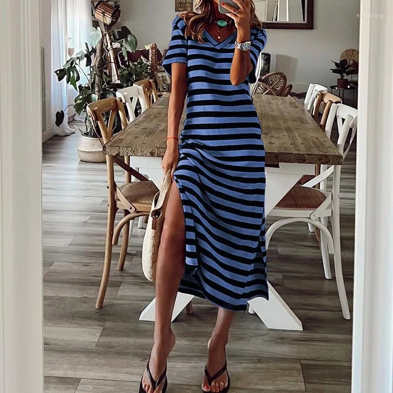 Long striped deals dress outfit