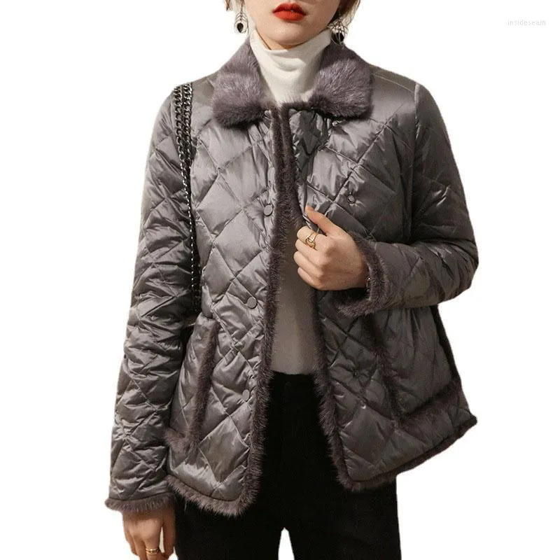 Femmes Trench-Coats Femme Mode Vers Le Bas Chaud Veste Femmes Hiver Top Fourrure Couture Coton Vêtements 2023 Dames Élégant Épais Manteau OK1047