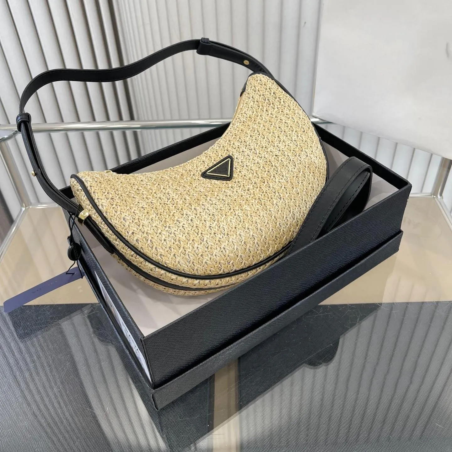 Designer Beach Bag Famous Raffia Woven Bag Buckle Handbag