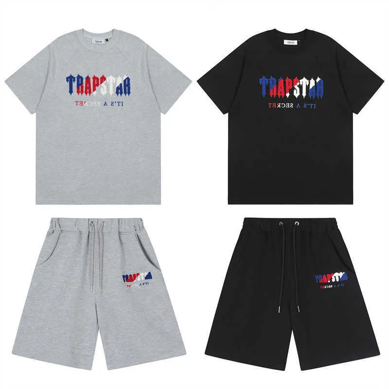 Vêtements de créateurs Hommes Survêtements Été Nouveau Trapstar Bleu Rouge Serviette Broderie Américain Décontracté À Manches Courtes Shorts Hommes Femmes Couple Ensemble Mode Sportswear hauts