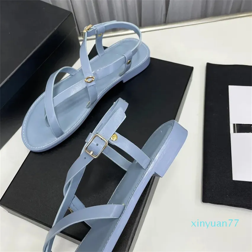 Womens Sandals Leather Flip-flops Round Head Vintage Pearl Hardware Buckle Slipper Slides Classic Designer Women Beach Shoes