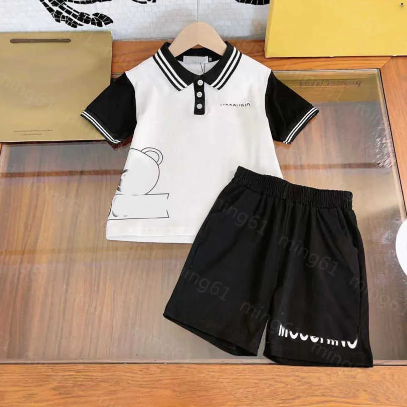 23SS Kinder-Designer-Kleidung, Baby-Set, Kinder-Sets, Jungen, Fransen, Revers, farblich passendes Polo-Shirt, Bären-Buchstabe, Logo-Druck, kurze Ärmel, enge Shorts, Anzug, Baby-Kleidung A1