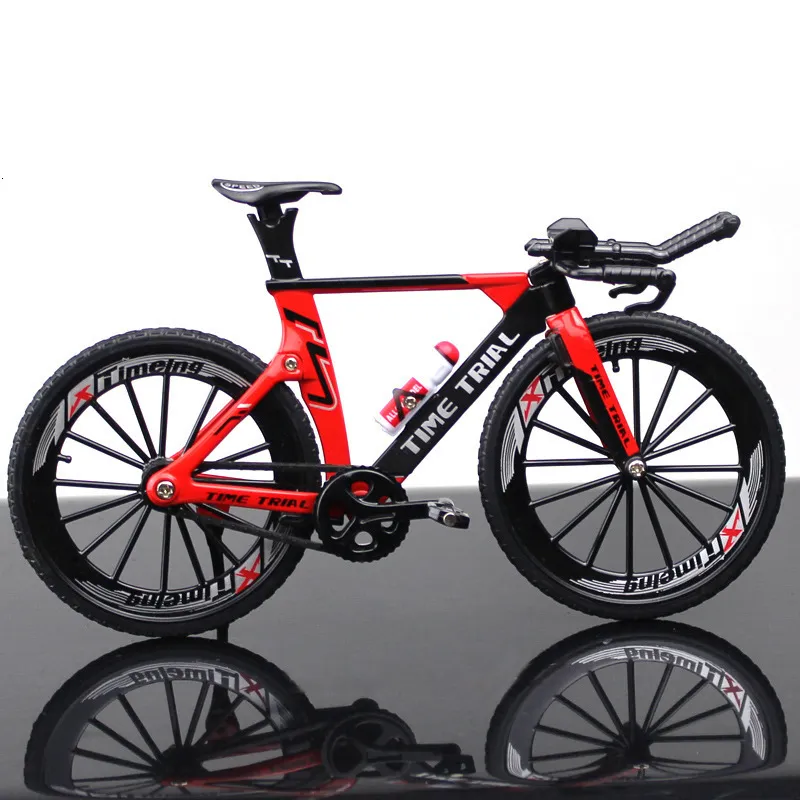 Ornamento Modello Mini Bici, 1: 10 Collezioni di Biciclette retrò in Lega Ad Alta Simulazione Figurine in Miniatura Decorazioni Creative per Figurine di Biciclette