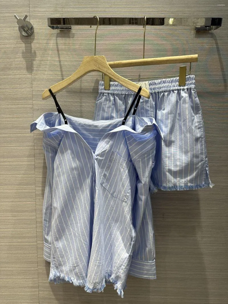 Kvinnors träningsdräkter utanför axlarna Suspender-skjorta med midjeshorts handgjorda fransar design casual mode 2023 sommarstil 0321
