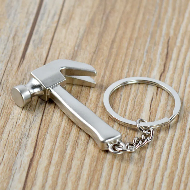 80pcs Mini Metal Keychain Personalidade Claw Hammer pendente Modelo