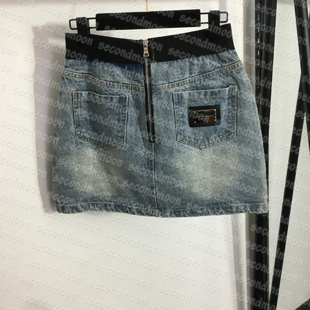 329 Kvinnliga brev tryckt vintage denim designer mini kjol halv dragkedja jean kjolar su