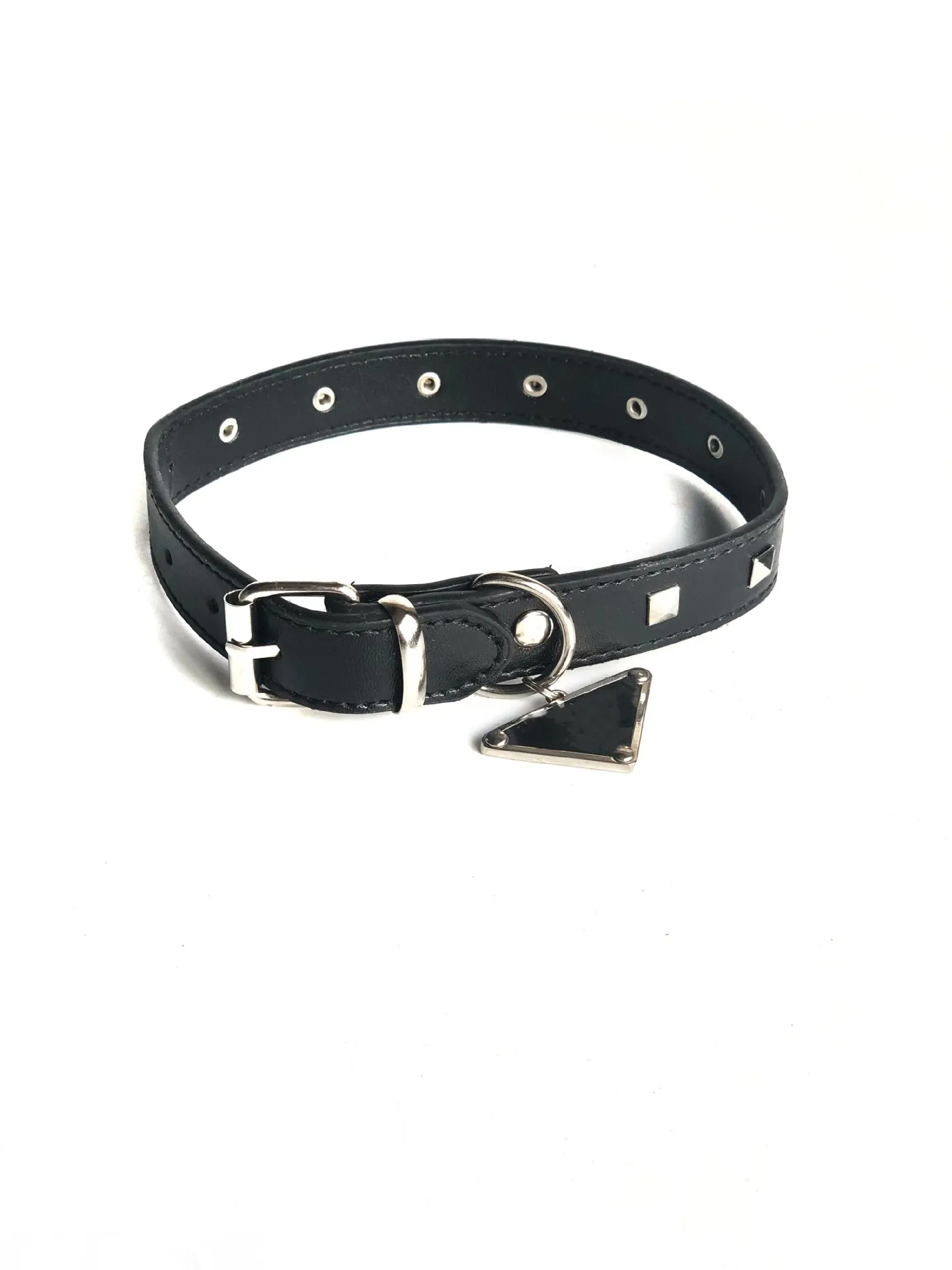 Top Designer Chien/Chat Jarre Aero Tide Brand Rivet Collar Tide Brand Colliers triangulaires inversés