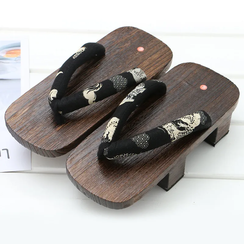 Old Wooden Slippers Close Stock Photo 1513575395 | Shutterstock-thanhphatduhoc.com.vn