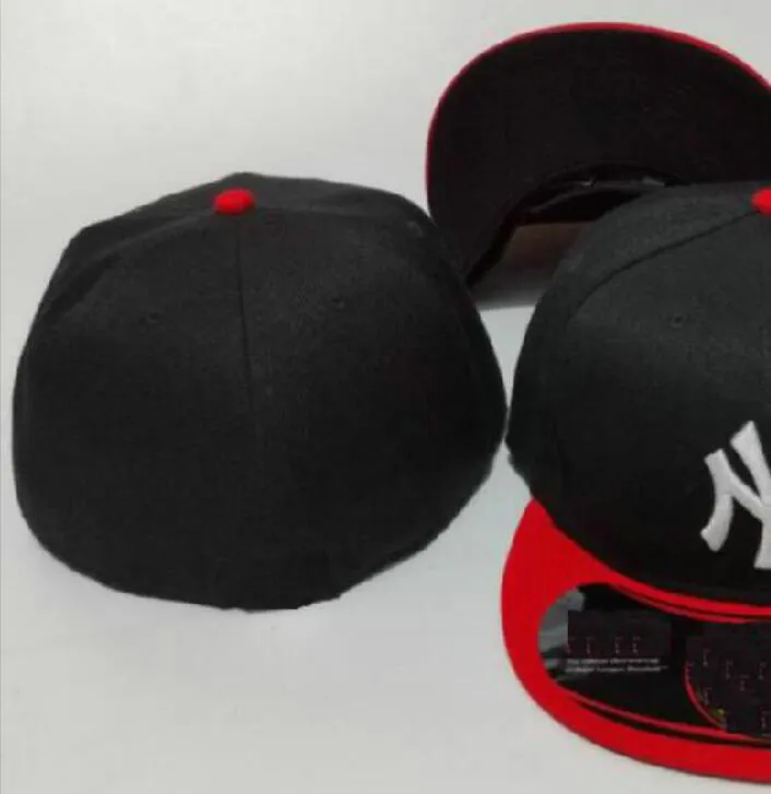 Męski nowojorski baseball Pełne zamknięte czapki Summer Snapback Lett Bone Men Men Black Color All 32 drużyny Casual Sport Flat Hats NY Mix Kolory Rozmiar Casquette A9