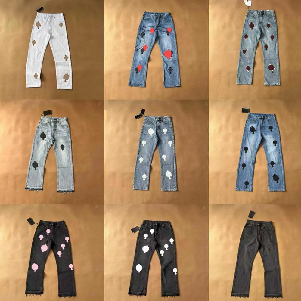 Дизайнерские джинсы Мужские брюки Дизайнерская одежда Джинсы Джинсовые хромированные кресты брендов Ch Санскрит, вымытый в старые прямые джинсы с сердечками Splashink Свободная аппликация с распятием для