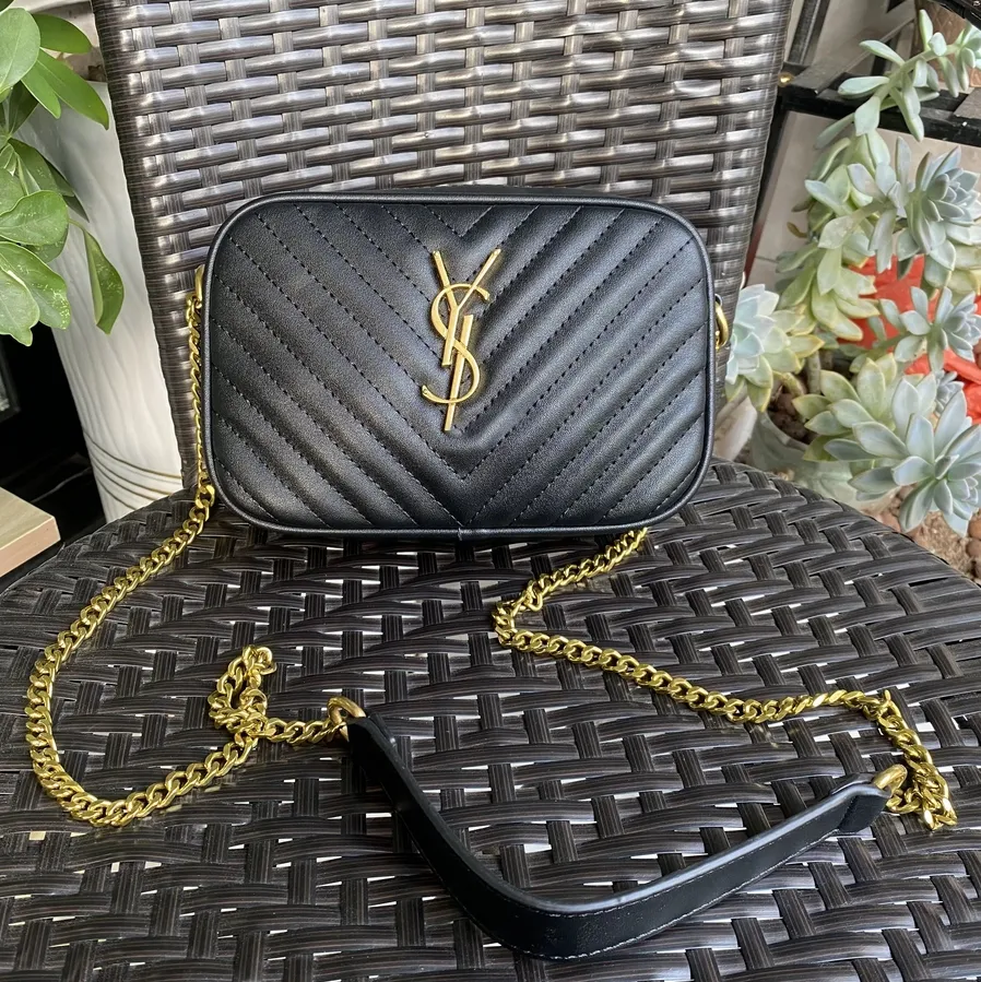 Spotlight handbag chain clearance