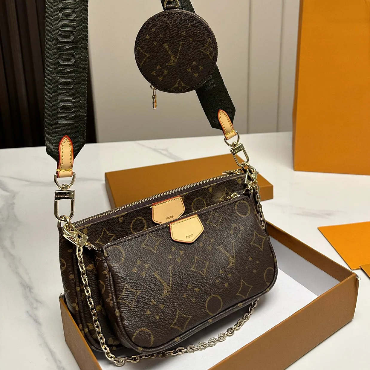 Designer pochette bag top