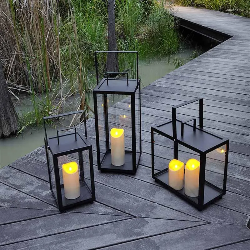 Portacandele Lampada in vetro Metallo Stile nordico Design Bastone da appendere al pavimento Festa Geometrica Porta Candele Decorativo per la casa