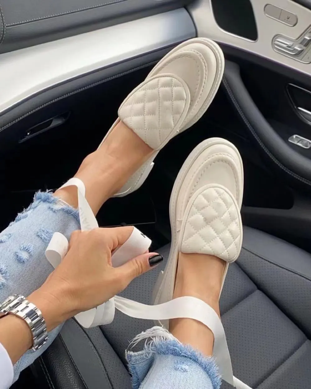 Designer LOAFERS Catwalk Women Loafer Lambskin Shoes Luxury Leather Outdoor CalfSkin Shoes Fashion Classical Size 35 41 From 65 45 DHgate
