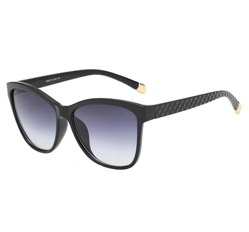 Modeadumbrale Sonnenbrille klassische Designer -Sommergläser für Mann Frau Full Breal 7 Farboption C5330
