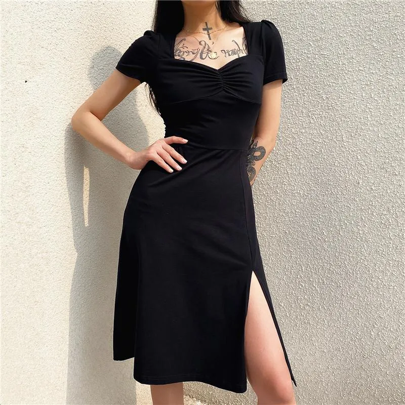 Festklänningar fyrkantig hals elegant ruched svart klänning sida delad kort ärm avslappnad kvinnlig gotisk sommar sundress