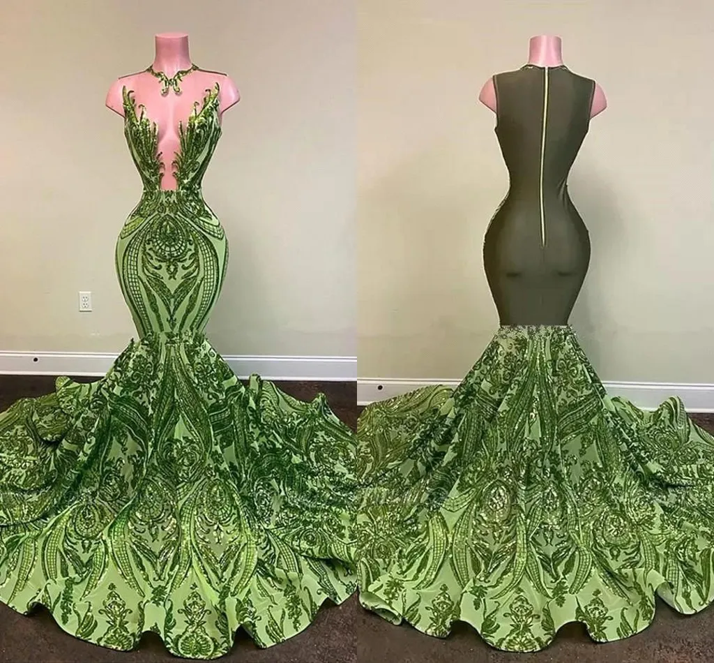 Luxury Green Plus Size Mermaid Evening Dresses O Neck Illusion Lace Applique Deep V Neck Formal Wear Celebrity Birthday Second Reception Special Occasion Prom Dress