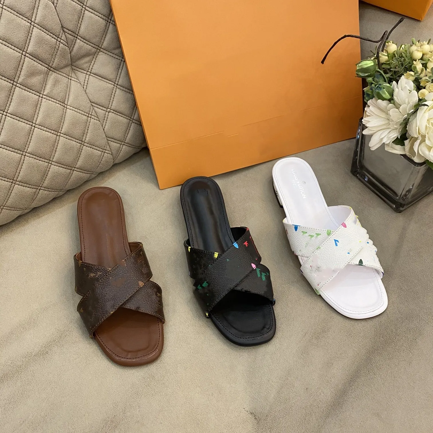 Designer slippers outlet